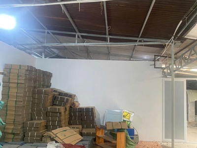 Cho thuê kho hàng, điểm bán hàng online tại xuân đỉnh, bắc từ liêm ,hà nội. diện tích 300m, nền đá 3