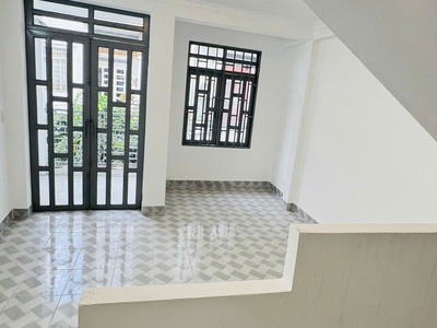 Bán nhà đẹp  5 13   3 tầng   hẻm 5m chợ vải phú thọ hòa   giá chỉ 8.2 tỷ tl chủ 4