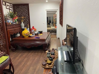 Nhà chính chủ- giá tốt chính chủ cần bán nhanh nhà ngay trung tâm phường ngọc thụy, hn 0