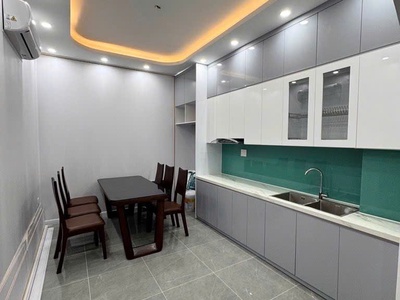 Bán nhà thanh am long biên,oto đỗ cổng,lô góc,thang máy,42m nhỉnh 9 tỷ 2