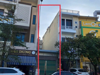 Sang nhượng nhà hàng âu vị trí vàng bùi thị xuân hai bà trưng sẵn dòng tiền 0