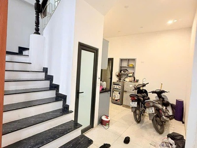 Trương định - nhà  đẹp - full nội thất - dt  15tr/th - 39m2 4 tầng mt 4m giá 9.6 tỷ 4