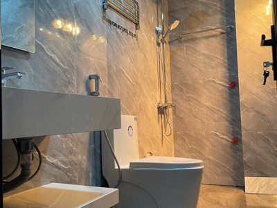 Bán nhà 3 tầng ngõ phố Thống Nhất, ph Lê Thanh Nghị, TP HD, 56m2, mt 4.11m, 3 ngủ 7