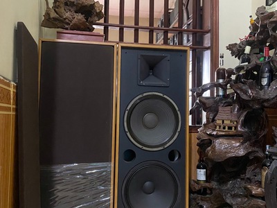 Bán sale loa nghe nhạc cho Ae 7