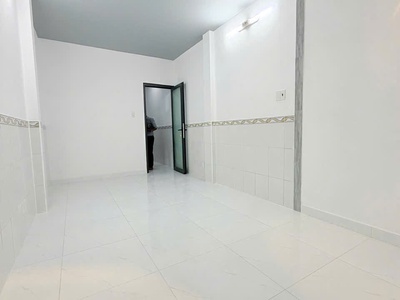 Chính chủ bán nhà đường 3/2 quận 10 - 29m2 - 3m x 9,5m giá 5,65 tỷ 2