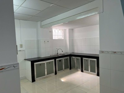 Nhà co thuê đường số 8 p. linh tây. Hẻm 3 gác có 3pn 2wc giá 8tr/tháng 6