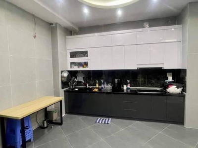 Bán nhà Đê Tô Hoàng 3 tầng-30m2-Gần Phố Cổ-Trung tâm Hai Bà-Tiện Ích Bạt Ngàn-6.8 tỷ 2