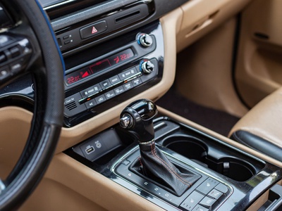 Sedona sản xuất 2016, màu trắng sang trọng đang tìm chủ nhân mới. 4