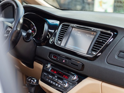 Sedona sản xuất 2016, màu trắng sang trọng đang tìm chủ nhân mới. 7