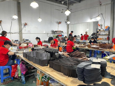 Sản xuất quà tặng đồ da theo yêu cầu In logo, CÓ VAT 0⃣8⃣9⃣8⃣-0⃣2⃣4⃣-5⃣6⃣5⃣ 0