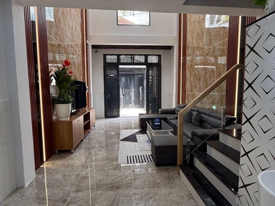 Siêu hot gò vấp: nhà 5 tầng mới xây đường nguyễn văn khối, dt lớn 48m ngang 4m . gần công viên 1