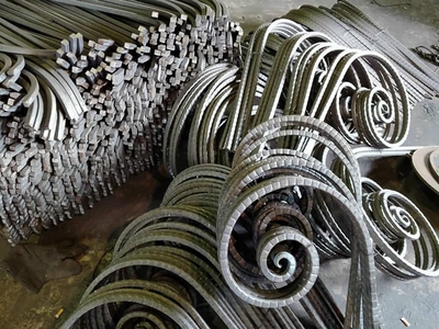 Bán buôn hoa sắt mỹ thuật   Gia công cổng cửa sắt inox giá xưởng 1