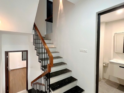 Bán nhanh nhà khuất duy tiến thanh xuân, phân lô oto đỗ cửa, 55m 5 tầng, chỉ 18.x tỷ 1