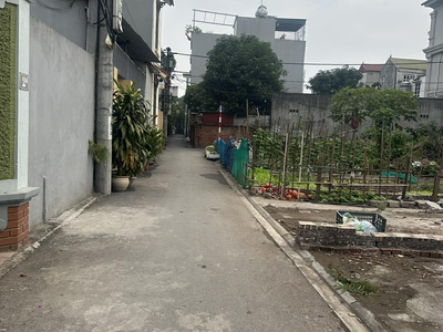 Bán 69 m2 đất kiên thành trâu quỳ gia lâm ô tô vào nhà đường thông, lh 0985865658 2