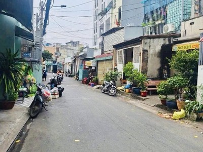 Mặt tiền giáp đầm sen thông tô hiệu lũy bán bích 2 tầng 60m 6.x tỷ 1