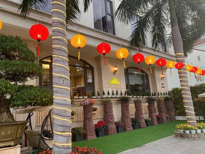 Khách sạn sát hồ nghinh, 2 mặt tiền đường đông kinh nghĩa thục   lê bình  sổ đỏ chính chủ, - 2