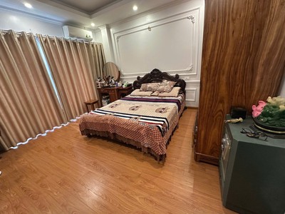 Bán nhà bồ đề, long biên. diện tích 52m 3