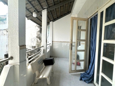 Mặt tiền kinh doanh gần vincom lê văn việt 186m giá chỉ 9.8 tỷ 50tr/m hàng hiếm cho nhà 2