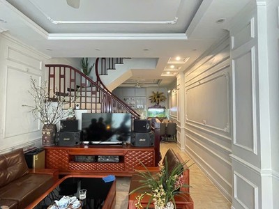 Bán nhà bồ đề, long biên. diện tích 52m 4