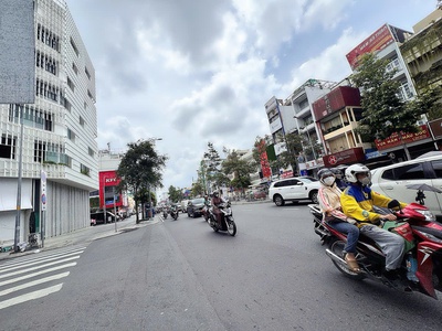 Bán nhà 5 tầng mặt tiền 30m đ. nguyễn thái học, quận 1 - vị trí đẹp nhất ngay góc trần hưng đạo 1