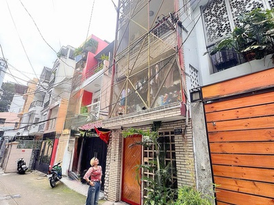 Bán chdv hxh 8m đ.võ văn tần, quận 3 - chính chủ cho thuê khoán 30tr/th - dt 82m2 - hiếm nhà bán 1