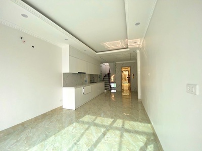 Trần quốc vượng 48m x7 tầng thang máy 15,5 tỷ ngõ thông,rộng,gần phố,gần ô tô 2