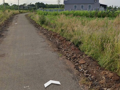 Đường nhựa cách đường bình ba 100m cách vòng xoay 500m 2