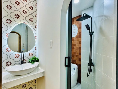 Bán nhà đẹp - tặng full nội thất - phú nhuận - lê tự tài - hẻm thông - 4pn lớn - bán 6.7 tỷ - tl 4