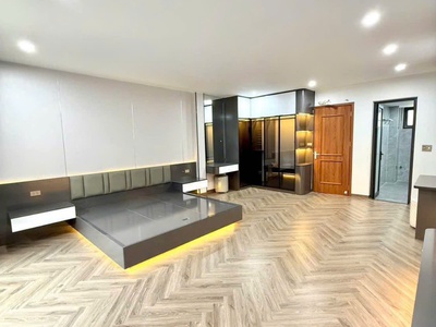 Nhà mới bồ đề view hồ tai trâu 7 tầng thang máy ô tô qua nhà 2