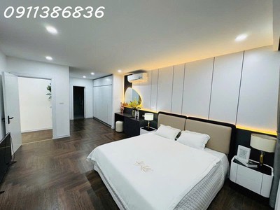 Nội thất choáng ngợp, tòa 34t hoàng đạo thúy 131m 3pn, khu vip cầu giấy 0