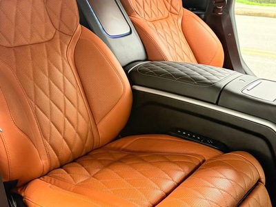 Bán Toyota Land Cruiser 4.6 V8 sản xuất 2020, lên 4 ghế MBS siêu VIP. 8