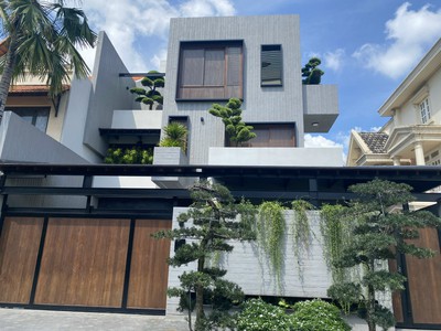 Lô đất mặt tiền đường D1 khu dân cư nam long DT 240m, khu vip 2