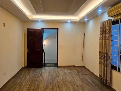 Bán đất tặng nhà 3tầng phố 8/3-Hai Bà Trưng 35m2-Gần Oto-Ngõ Thoáng-Nhỉnh 6 tỷ 0
