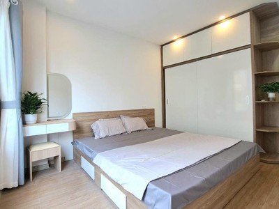 Bán Nhà Ngô Gia Tự, Phường Việt Hưng, Long Biên 5T, 33m2 giá 6,8 tỷ Nhà cách ô tô đỗ 25m 2