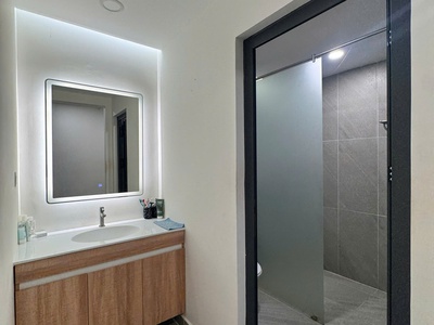 Cần bán CHCC Đất Phương Nam, 130m2, 3PN 1 P. làm việc, full nội thất 4