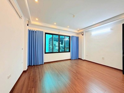 Bán nhà gần phố Trung Phụng, Xã Đàn 6T thang máy 40m2 MT rộng Nhà xây mới đẹp ở ngay, hơn 9 tỷ 2