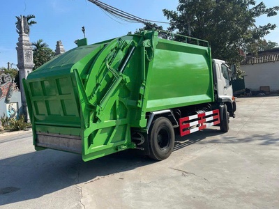 Xe cuốn ép rác 2