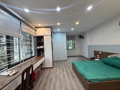 Hiếm- bán nhà đẹp nguyễn sơn- dân xây- full nt- oto- ô chờ thang máy 50m 5 tầng nhỉnh 10 tỷ tl 2