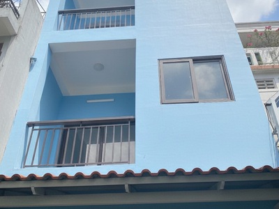 H1728 giảm 610tr sát chợ hạnh thông tây, shr, vuông, hxh, 3 tầng, 4x15m, 7.x tỷ 0