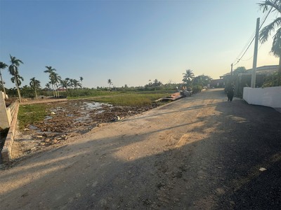 Lô đất to đoàn xá 158m có đất vườn giá 1.8xx tỷ cửa vốn thấp zalo 0567 222 555 4