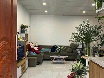 : sân rộng - nhà mới đẹp - gần chợ hà đông  bán nhà quận hà đông 1