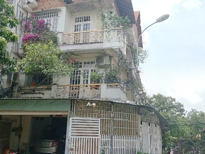 Căn góc 2 mặt tiền đường số 5 kdc bình hưng ngay bx q8 0