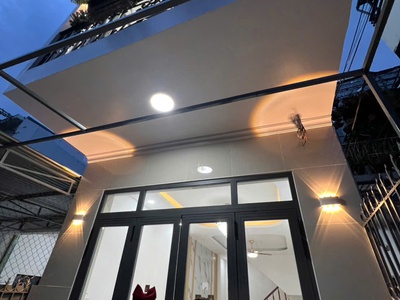 Nhà 5pn trung tâm nha trang đường hồ xuân hương 0