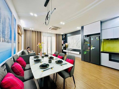 Bán phố vương thừa vũ-50m 7tầng 5.1mt-thang máy-gara ô tô-gần trường, chợ. 21 tỷ 1