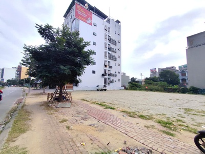 Đất mặt đường bùi viện cạnh vinmec, 84m, mt 4.2, giá 7.56 tỉ 0