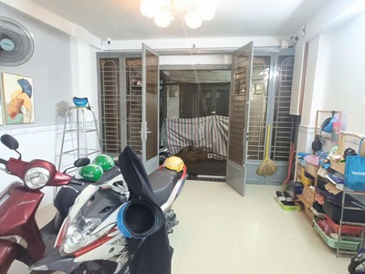 6pn 4 tầng btct gần cầu chữ y full tiện ích / 7.5tỷ thương lượng / dt đẹp 0