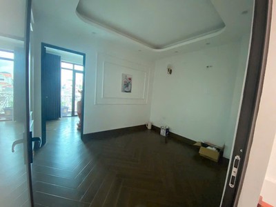 Bán nhà đường ngõ Nguyễn Lương Bằng, ph Thanh Bình, TP HD, 65.5m2, mt 4m, 4 ngủ, gara 8