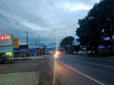 Đất mặt tiền ql20, gần ngã 3, kinh doanh sầm uất, đức trọng, lâm đồng 0