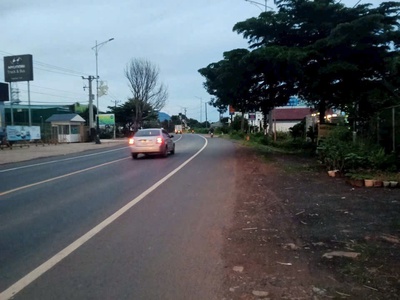 Đất mặt tiền ql20, gần ngã 3, kinh doanh sầm uất, đức trọng, lâm đồng 2