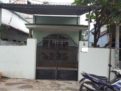 Cho thuê nhà nguyên căn Đường số 8, Trường Thọ, DT 100m có 2pn 1wc 1 gác lửng, hẻm lớn giá 9tr/th 6